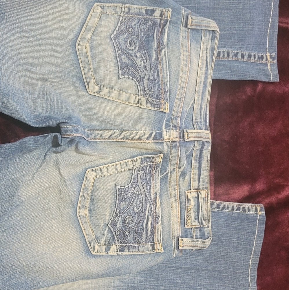 Buckle jeans